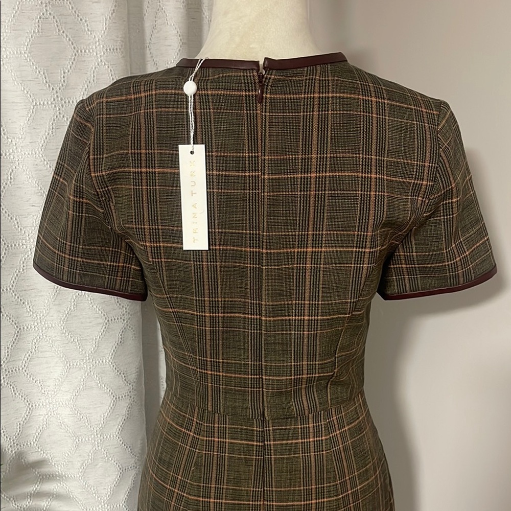 Trina Turk Brown Sheath Mini Dress Short Sleeve Crew Neck size 2 NWT - Picture 4 of 5